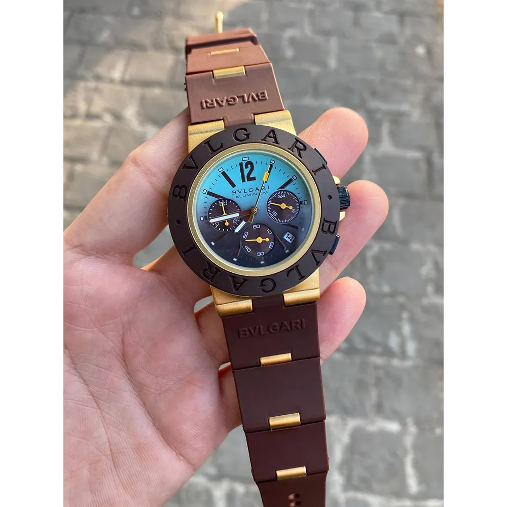 Stylish Bvlgari Watch For Men, 40mm (SG589)