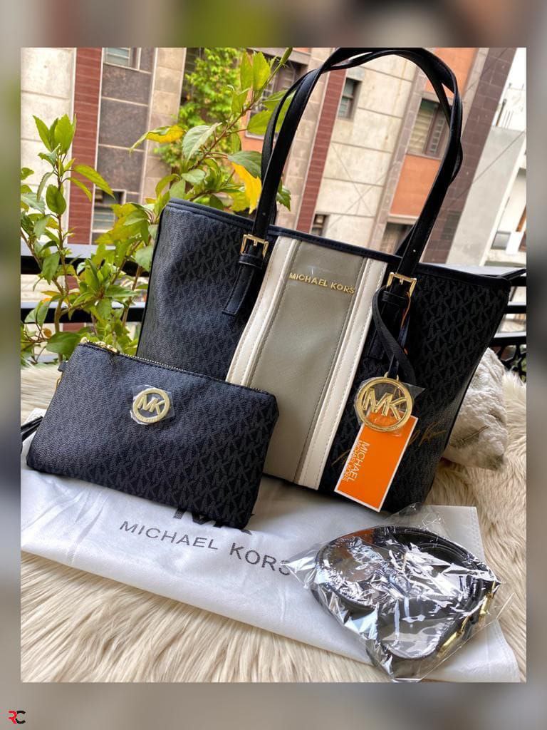 Michael Kors Signature Tote Combo Latest Edition Black