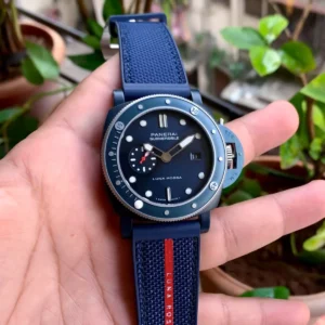 Luminor Panerai Submersible Quaranta Quattro Luna Rossa 1