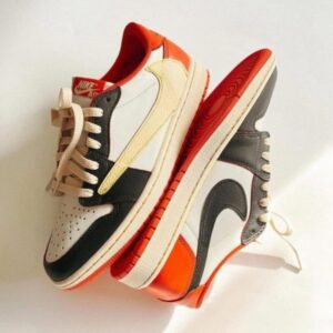 Travis Scott X Jordan 1 Shattered Back