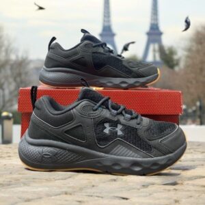 Under Armour UA HOVR Black Gum 2
