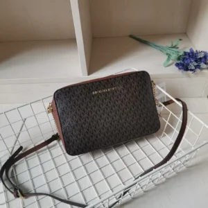 Michael Kors Jet Set Coffee Camera Sling Bag (With Box)