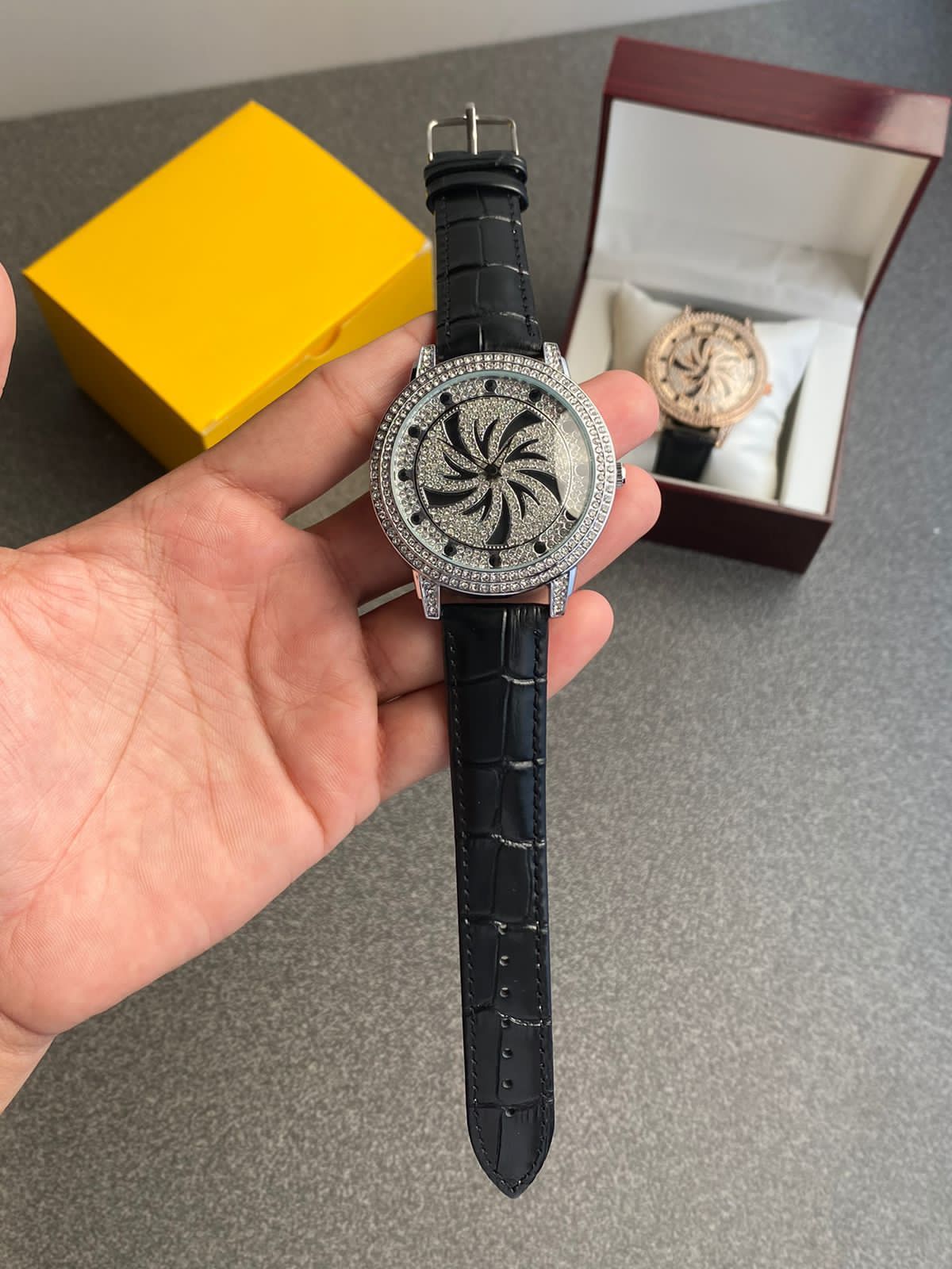 Stylish New Diamond Spinner Leather Watch (KDB-908)