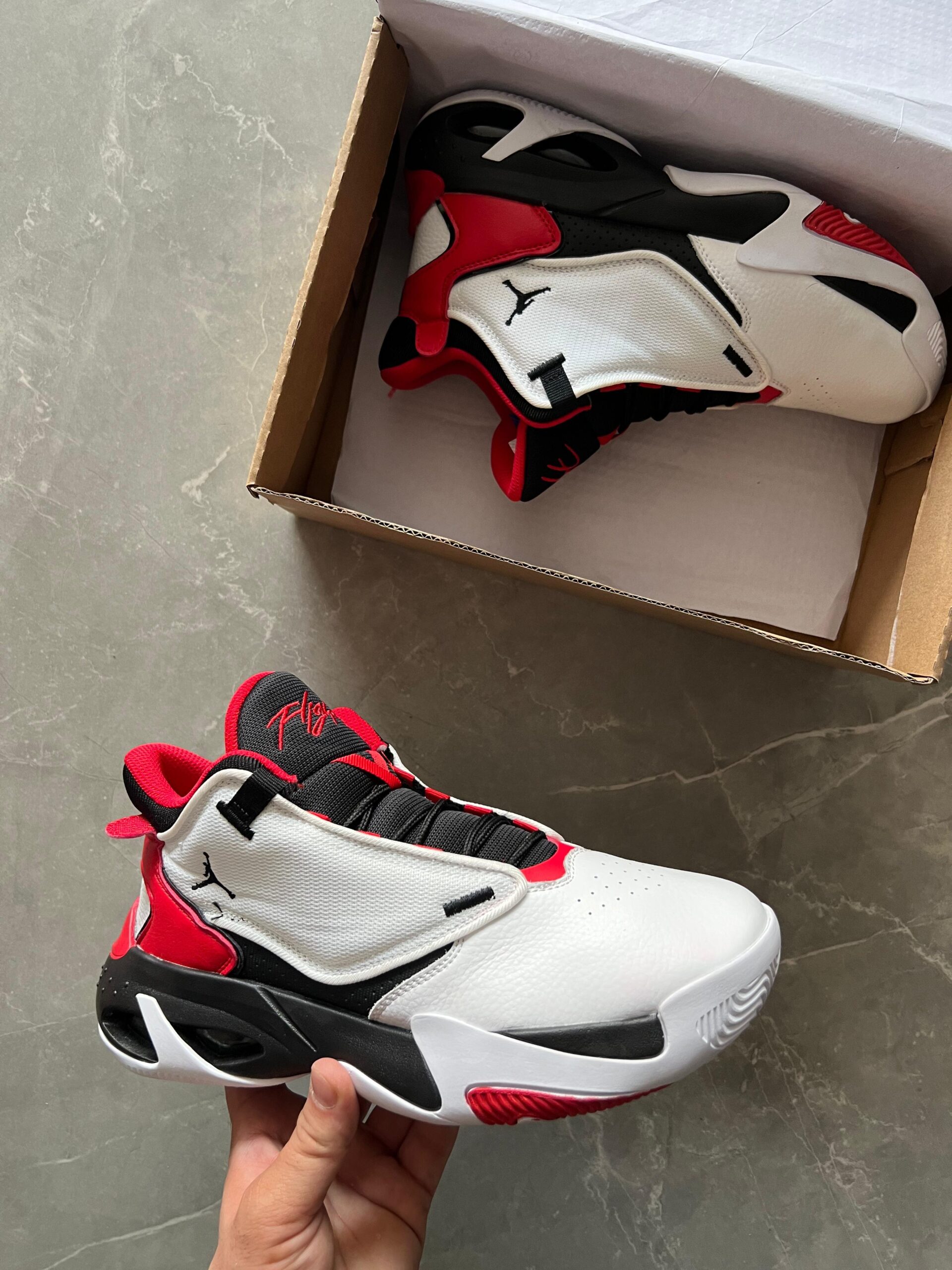 Branded Men’s Air Max Aura 4 Running