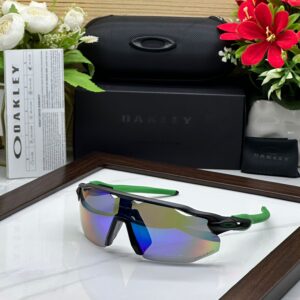 Oakley Sports Sunglasses (Green)