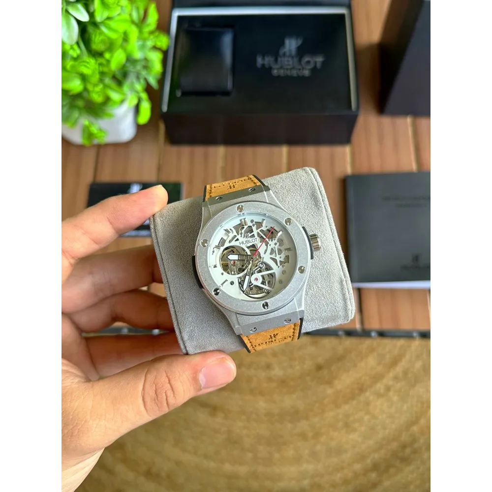 Buy Classy Hublot Big Bang Watch For Men (CSO1690)