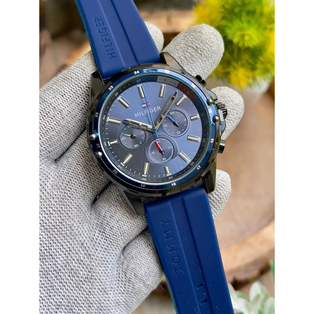 Buy Classy Tommy Hilfiger Watch For Men (FLF347)