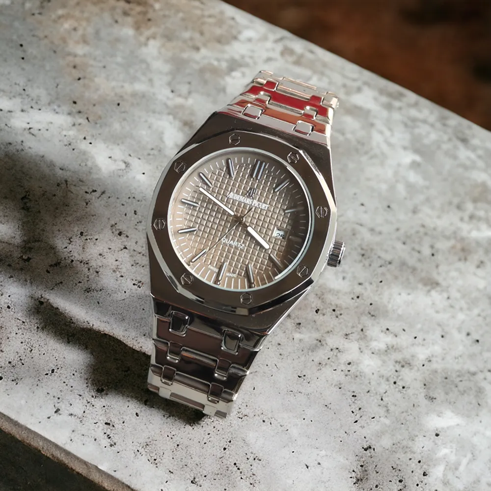 Buy Luxurious Audemars Piguet Watch For Men (CT653)