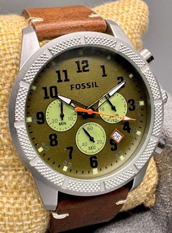 Buy Luxurious Fossil Watch For Men (SW7369)