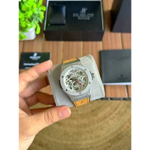 Buy Premium Hublot Big Bang Watch For Men (CT577)