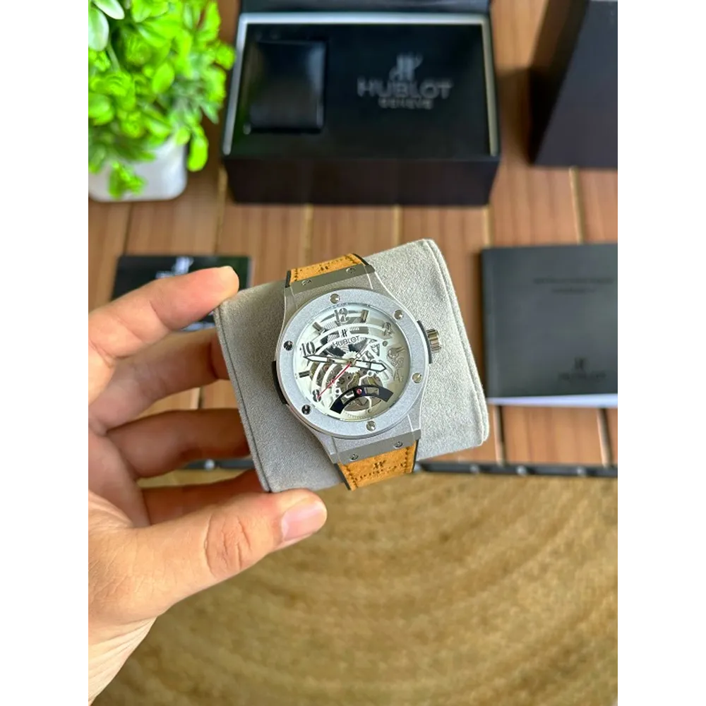 Buy Premium Hublot Big Bang Watch For Men (CT590)