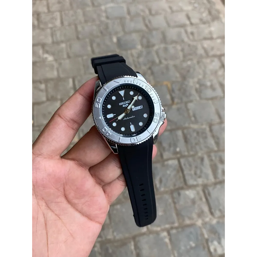 Buy Premium Seiko Watch For Men (CS665)