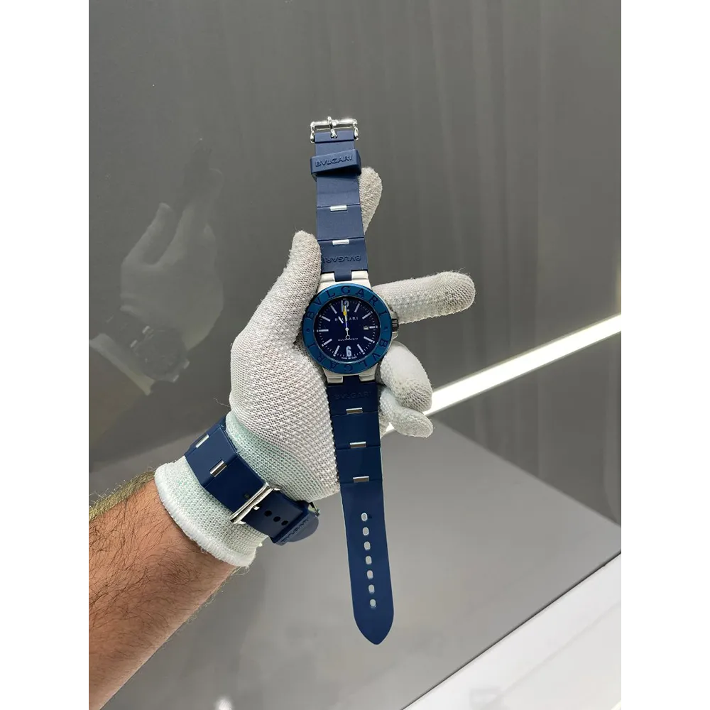 Buy Stylish Bvlgari Watch For Men (UF16)