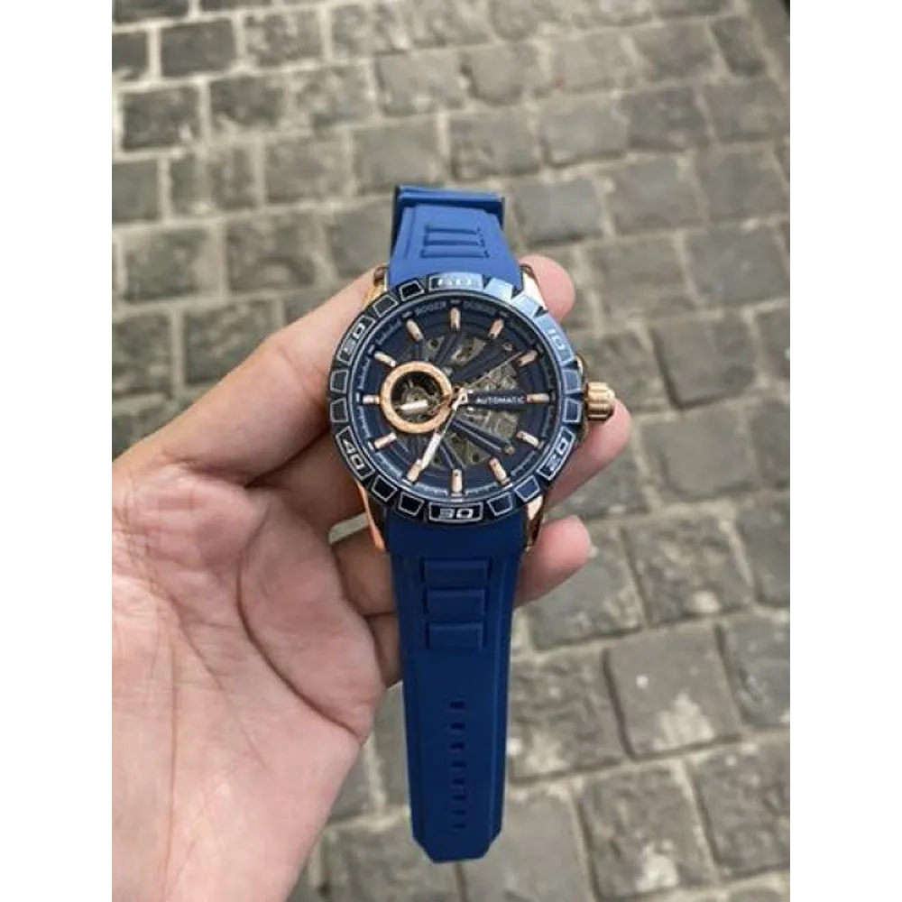 Buy Stylish Roger Dubuis Watch For Men (SFS1313)