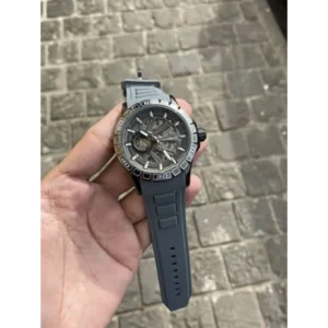 Buy Stylish Roger Dubuis Watch For Men (SFS1315)