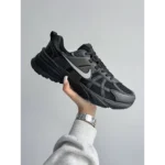 Classy Nike V2k Run Black Shoes For Men (SW6210) - 7a first copy shoes | Buy Online at Best Price