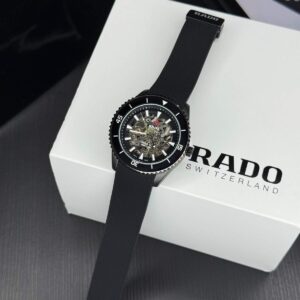 Rado Captain Cook Black