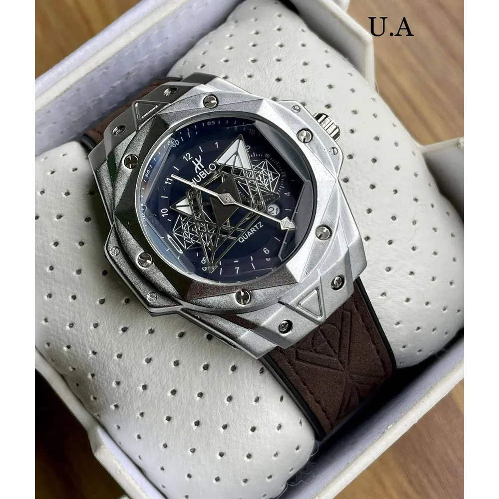Trendy Hublot Watch For Men (SG747)