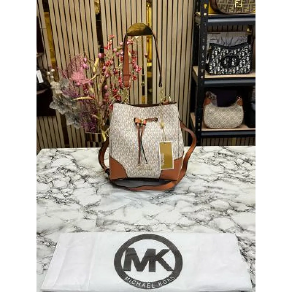 Michael Kors Handbag For Women (BOT1021)