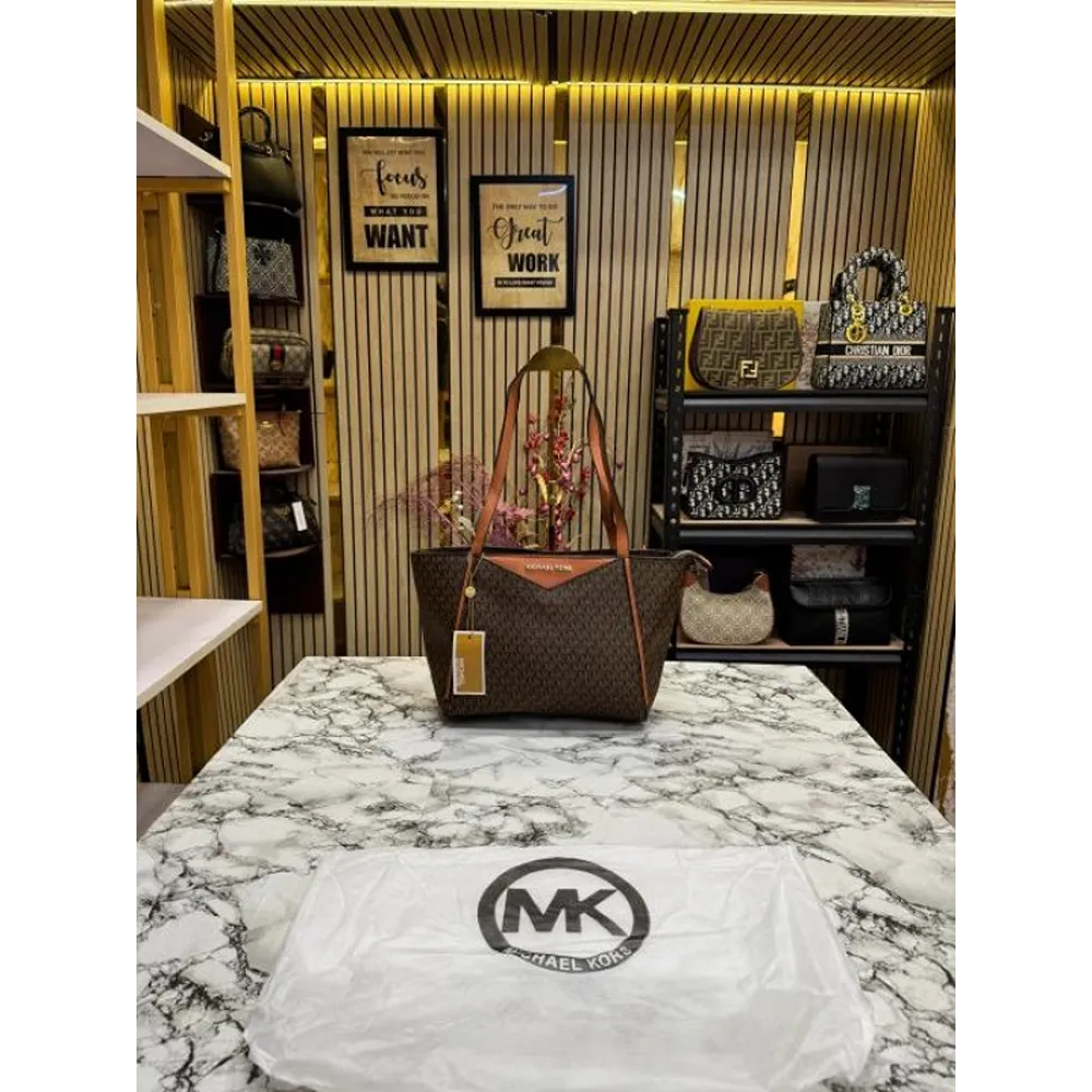 Michael Kors Handbag For Women (BOT830)