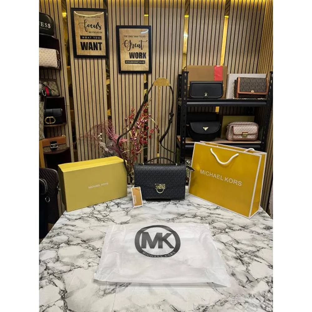 Michael Kors Handbag For Women (BOT913)