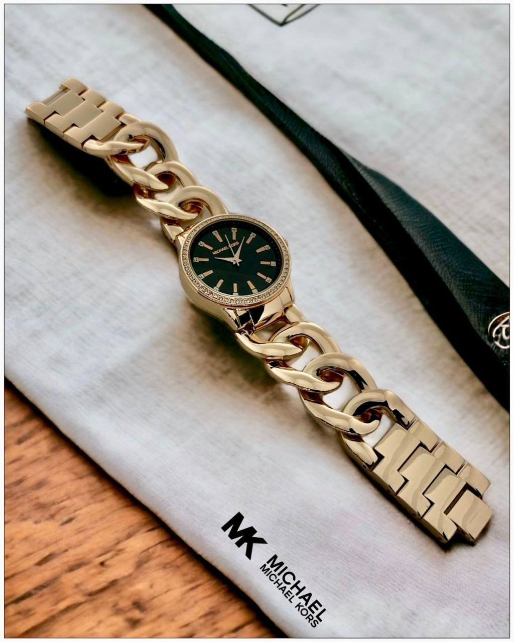 MICHAEL KORS VR