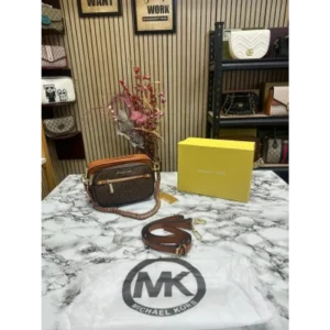 Classy Michael Kors Handbag For Women (J1571)