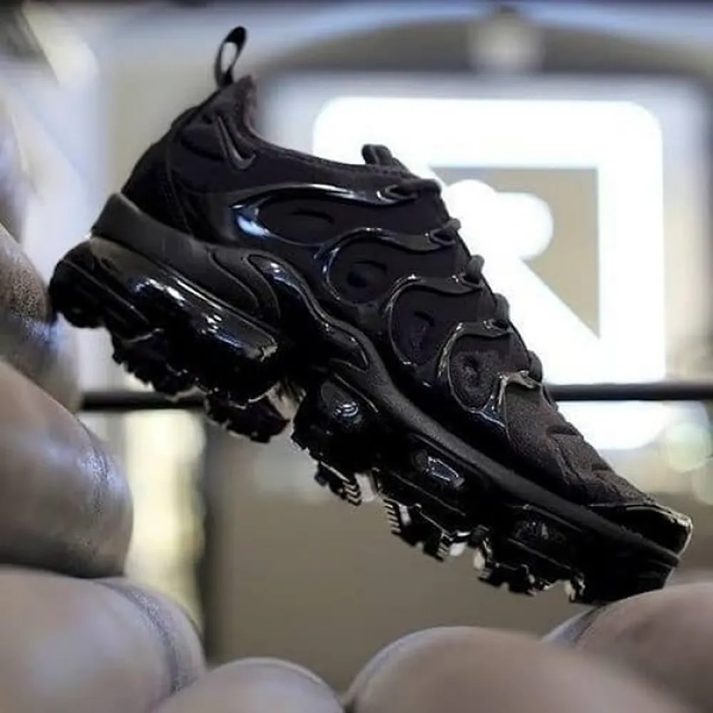 Imported Nike Vapormax Plus Triple Black Shoes For Men (SW6681)