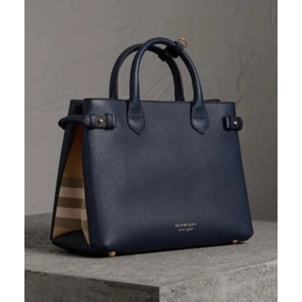 Luxurious Burberry Handbag For Women (CSO2204)