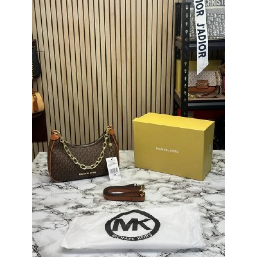 Classy Michael Kors Handbag For Women (J1809)
