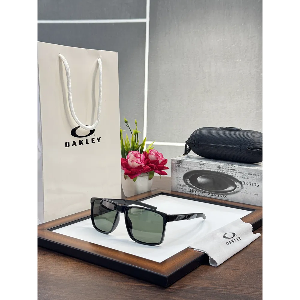 Stylish Oakley Sunglasses With Og Box (CSO5038)