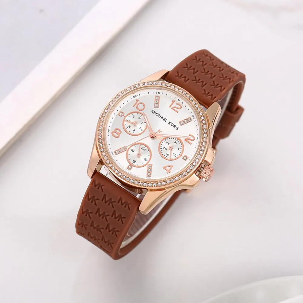 Classy Michael Kors Watch For Women (J2121)