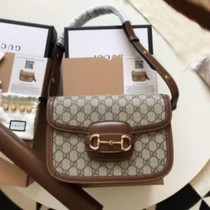 Luxurious Gucci Handbag For Women (CSO2209)