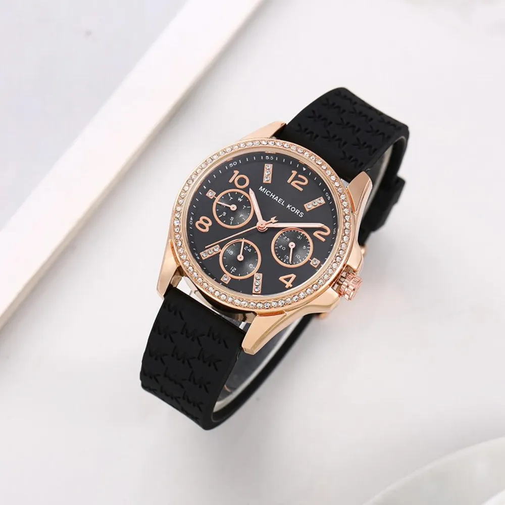 Classy Michael Kors Watch For Women (J2123)