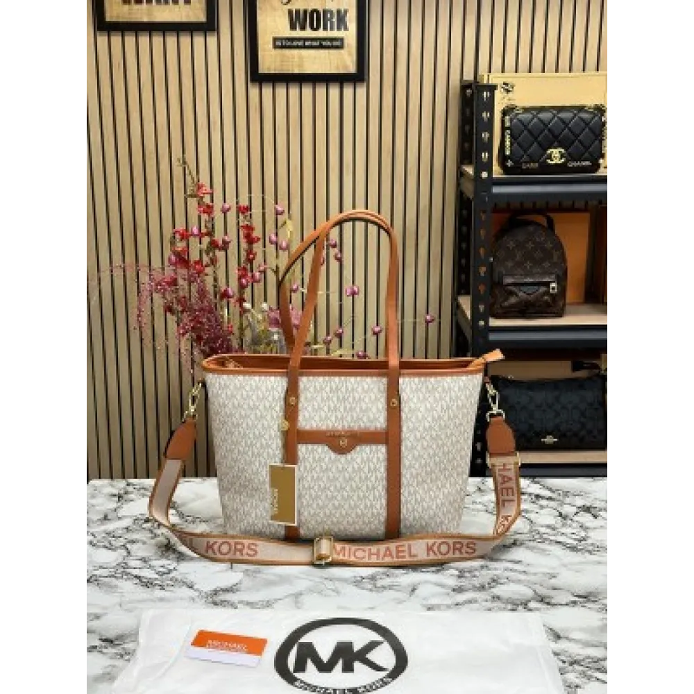 Imported Michael Kors Handbag For Women (LN26)