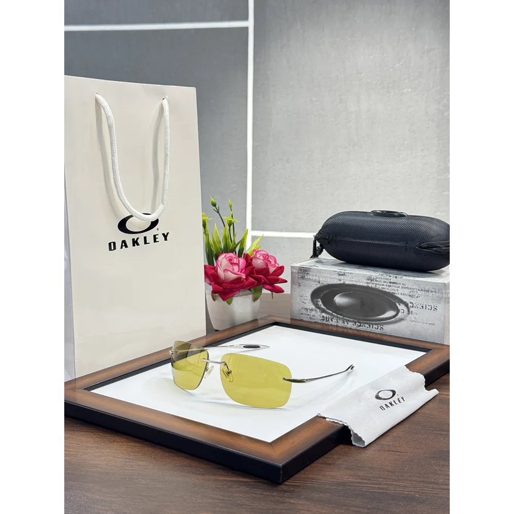 Stylish Oakley Sunglasses With Og Box (CSO5040)