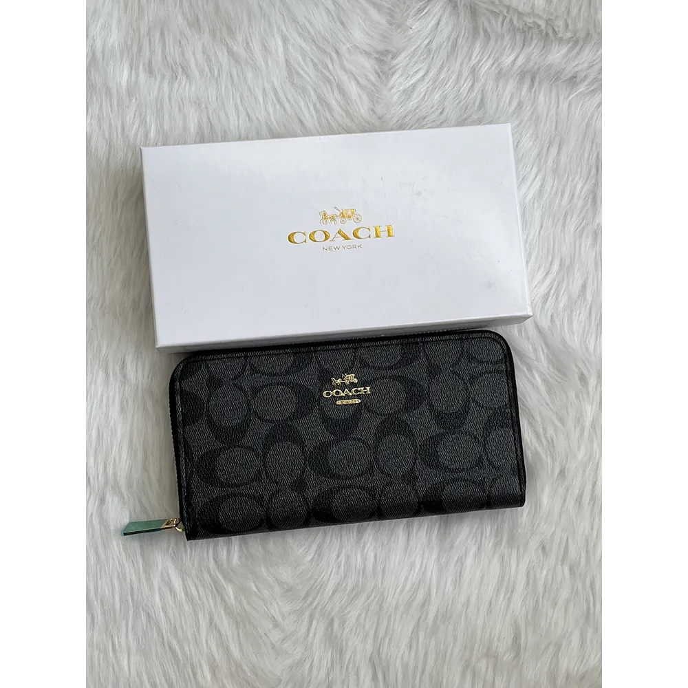 Trendy Coach Wallet For Women (J2341)