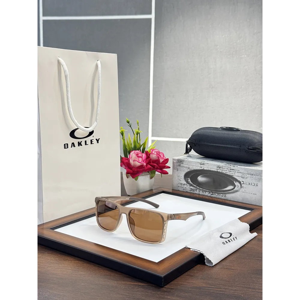 Stylish Oakley Sunglasses With Og Box (CSO5042)
