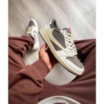 Trendy Nike Air Jordan Retro Low Reverse Mocha Shoes For Men (SHUB532) - 7a first copy shoes | Buy Online at Best Price