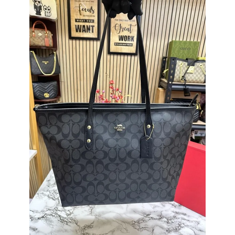 Classy Coach Handbag For Women (J1912)