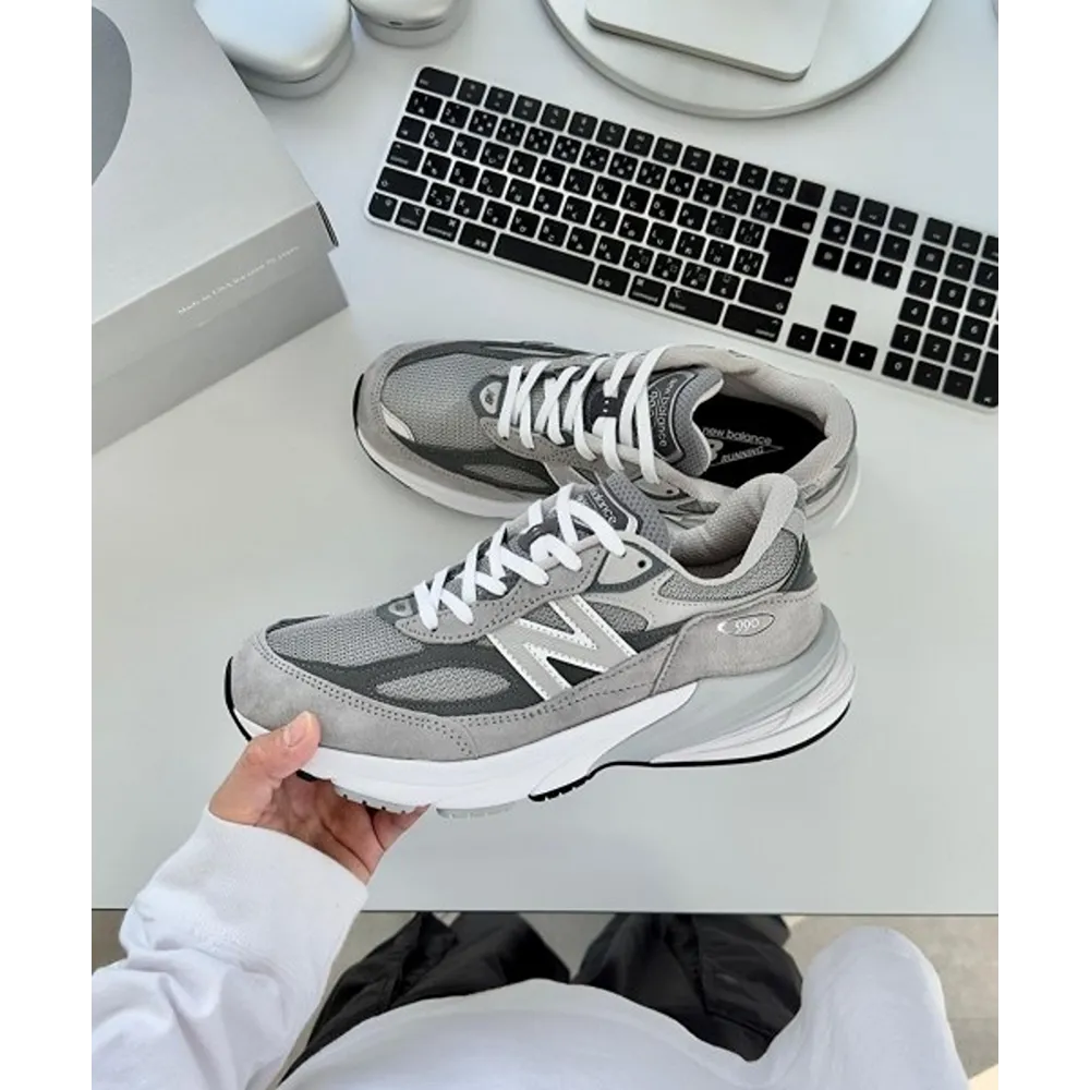 Trendy New Balance 990 V6 Classic Grey Reflective Shoes For Men (SHUB646)
