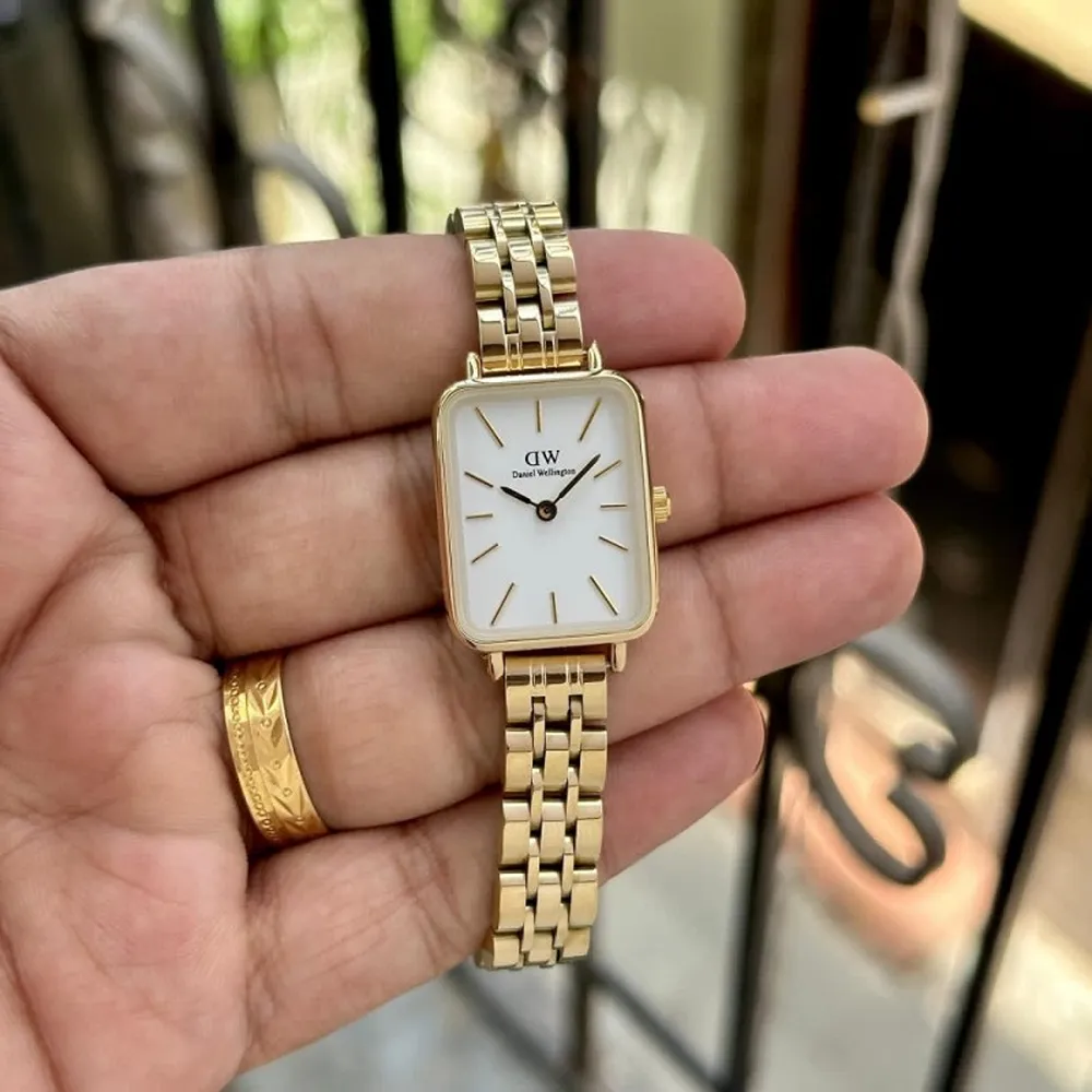 Classy Daniel Wellington Watch For Women (J2134)