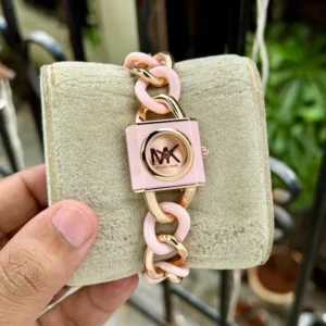 Classy Michael Kors Watch For Women (J2163)