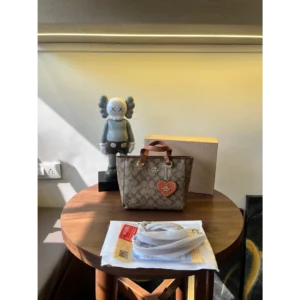 Classy Coach Handbag For Women (J1923) - Accessories | Buy Online at Best Price