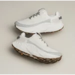 Trendy New Balance Fresh Foam X More Trail V3 Trail White Shoes For Men (SHUB546) - Buy Online | Brandfasion