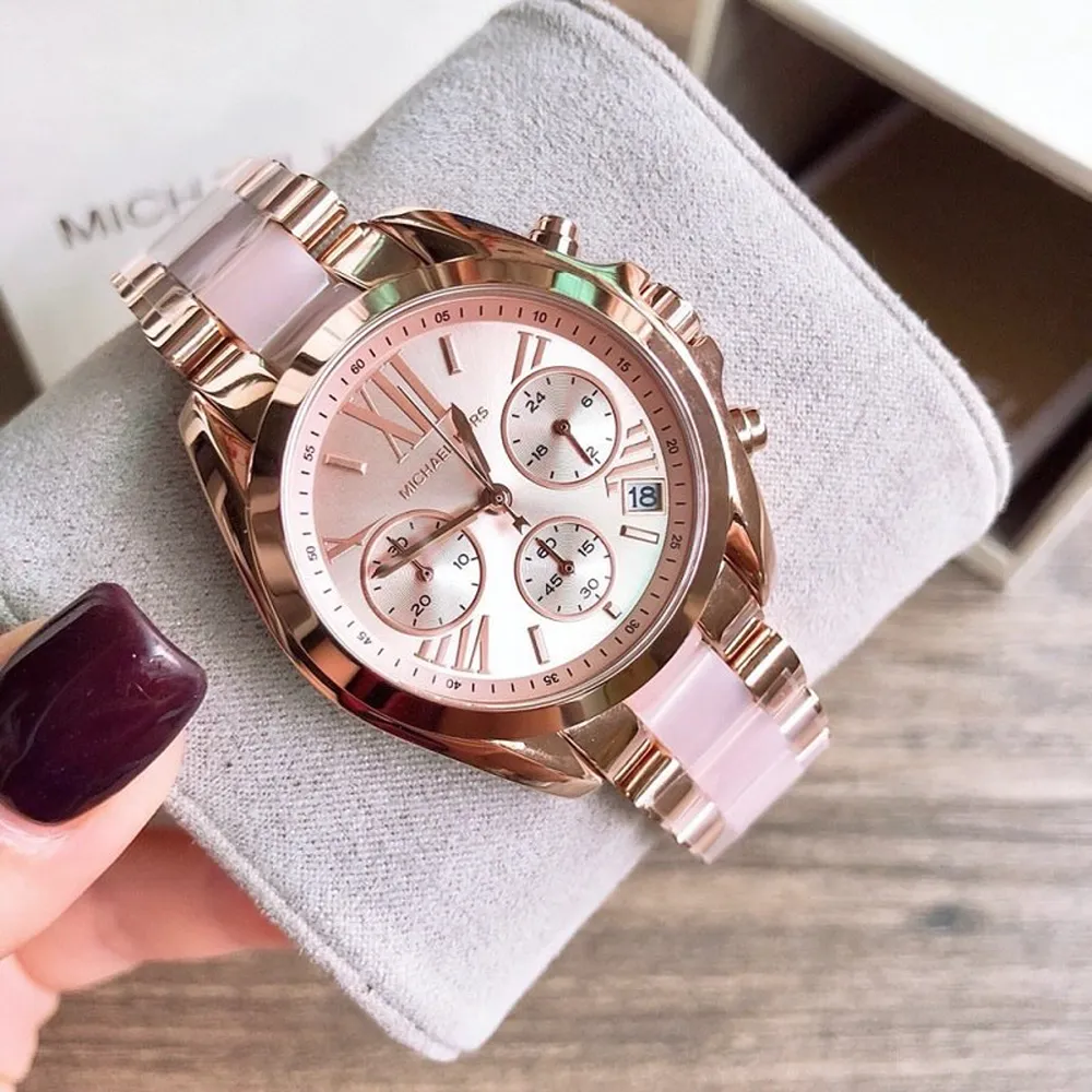 Classy Michael Kors Watch For Women (J2167)