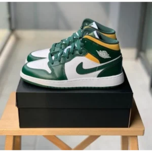 Trendy Air Jordan Retro 1 Mid Sonics Shoes For Men (CSO4507) - 7a first copy shoes | Buy Online at Best Price