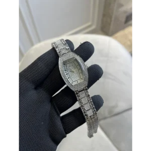 Classy Chopard Watch For Women (J2211)
