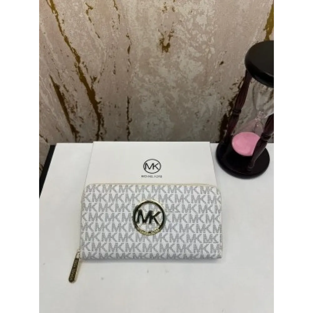 Trendy Michael Kors Wallet For Women (J2471)