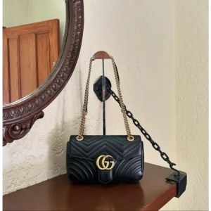 Classy Gucci Handbag For Women (J1957)